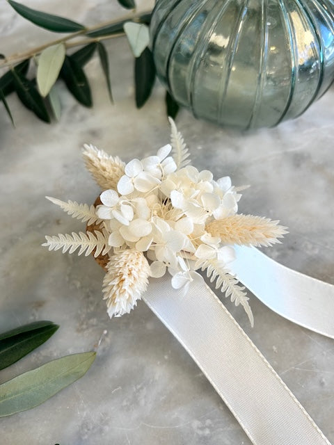 Bracelet en fleurs séchées Bianca de Dry & Myrtille - bracelet en fleurs séchées -
